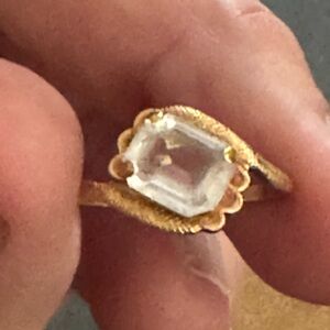 10k Gold Ring With Stone Marked 10k Size 7